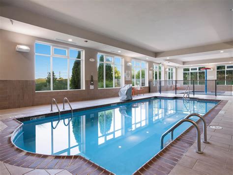 Hotel in Jackson, MI | Holiday Inn Jackson NW - Airport Road