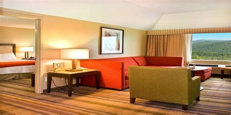 Amicalola Falls State Park and Lodge Rooms: Pictures & Reviews ...