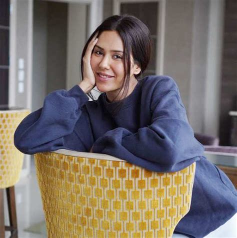 Punjabi actress Sonam Bajwa is ruling social media with her ...