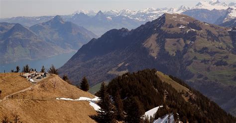 Switzerland: 24 people killed in two separate air crashes in Nidwalden ...