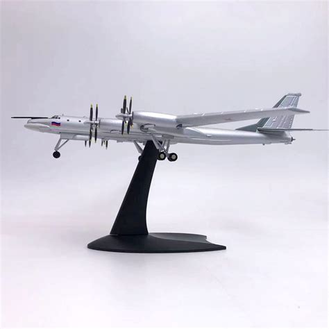 Buy Tu-95 Bear Strategic 1/200 Diecast Aircraft Model Online at Lowest ...
