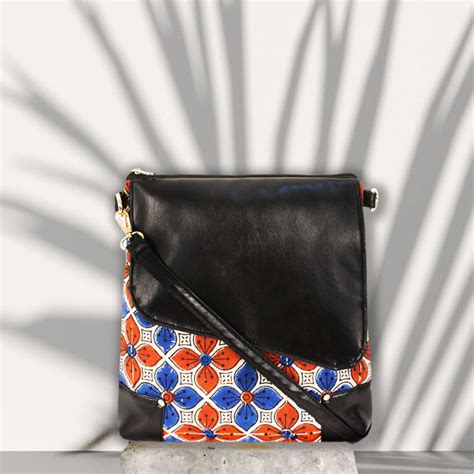 Red Blue Floral Printed Messenger Bag – Crafthues