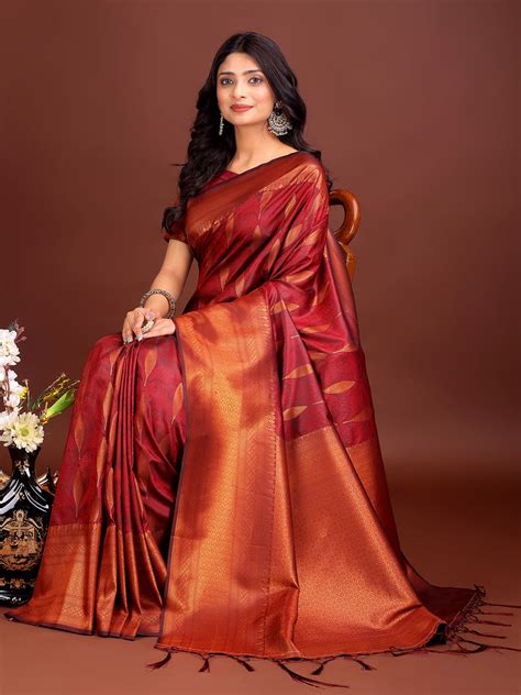 Buy Silk Sarees Online at Best Price in India | Karagiri