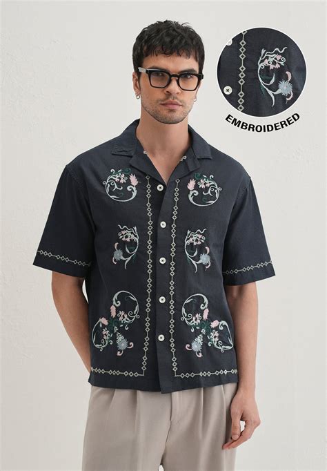 Buy Lastest Embroidery Shirts | Banana Club