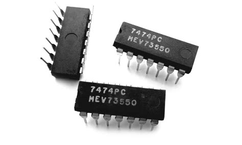 7474PC (SN7474N) Flip-Flops Dual D Type 7474 IC (2 pieces) : Amazon.in ...