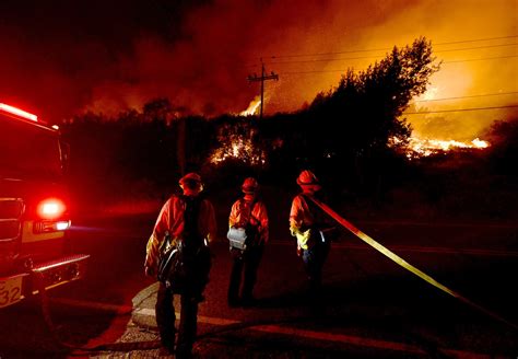 Evacuation ordered in Wrightwood as Bridge fire jumps in size to 46,727 ...