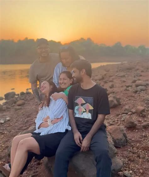 Tripti Dimri : త్రిప్తి దిమ్రి బర్త్ డే సెలబ్రేషన్స్ ఫోటోలు.. ఫ్రెండ్స్ ...