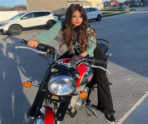 पंजाबी सिंगर Miss Pooja ने सोशल मीडिया पर कहा "अलविदा"!, Share किया ये ...