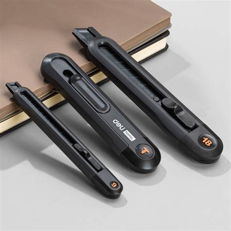 Deli 3-Pack Lightweight Utility Knife Set, Retractable Snap-Blades, 9mm and 18mm Box Cutters ...