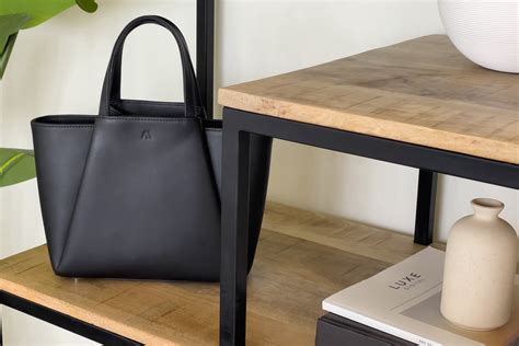 KAAI Pyramid Review: A Work Bag That Handles All Our Needs