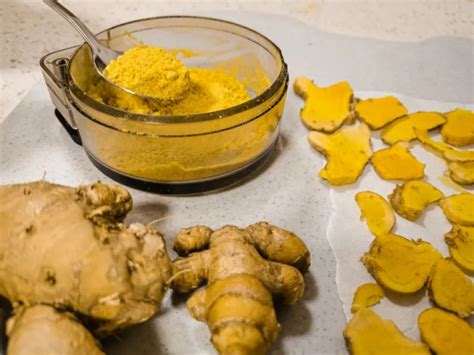 Process of Getting Turmeric Powder 的图像结果