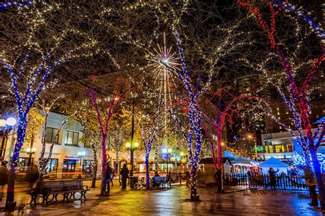 Christmas lights in downtown Seattle | Best christmas lights, Christmas ...