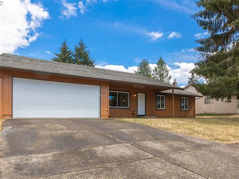 2620 SW Lenore Dr, Aloha, OR 97003 | Zillow