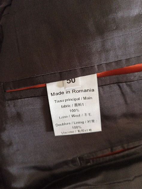 Dark Grey Business Suit 的图像结果