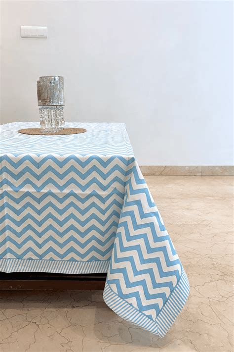Faran Rectangle Table Cloth – THAHRYAMAL BALCHAND