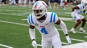 Suntarine Perkins among 4 starters returning to Ole Miss - ESPN