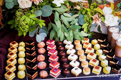 Bite-Sized Hors D’oeuvres Perfect For Cocktail Hour