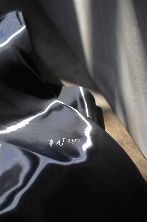 事儿 超亮水晶丝缎－液态金属光泽 服装设计师面料 黑色布料-阿里巴巴