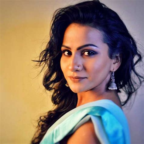 Suvedha Desai Biography Birthday Place Photos Videos | Tring India