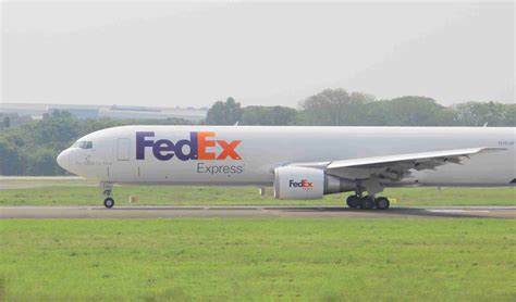 FedEx Pilot Pay: How Much do Fedex Pilots Make? Salaries & Perks – Ben Lovegrove