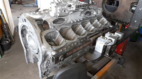 Image result for Sleeve Valve Engine Design