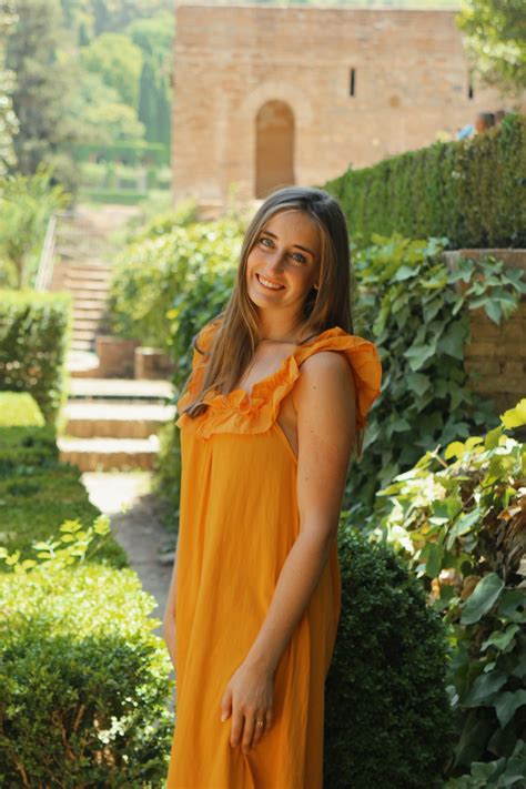 About — DANIELLE ASHLEY CORBIN