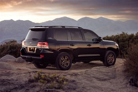 2021 Toyota Land Cruiser Review, Pricing, and Specs