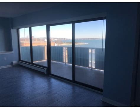 3 Lynn Shore Drive unit 3r Lynn, MA