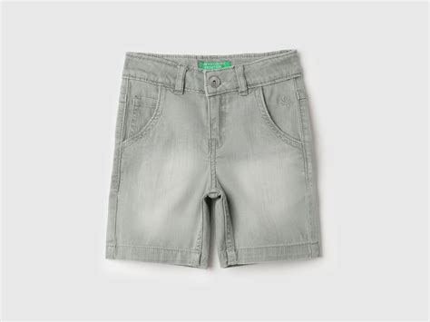 Boys Solid Regular Fit Shorts – United Colors of Benetton Store