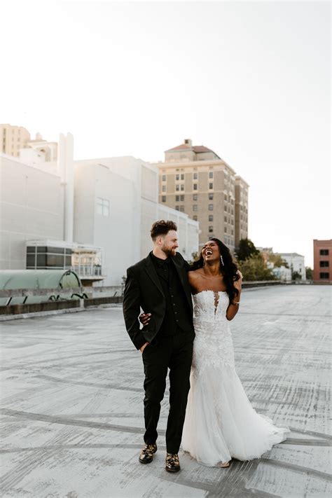 Historic 1625 Bridal Portrait Photos - kaylaaesparza.com