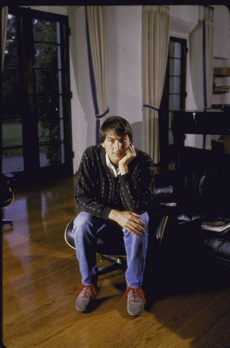 Steve Job’s Daughter Erin Siena Jobs Lives the Most Private Life of All ...