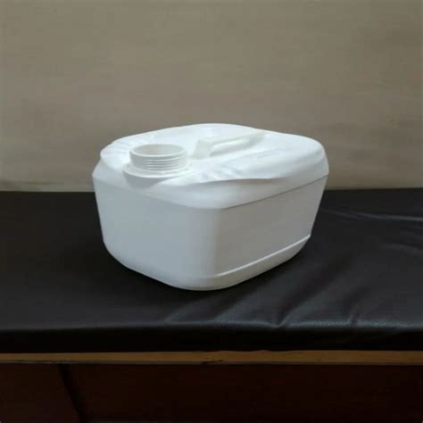 Jerry Can - 5 Liter Stackable Can Manufacturer from New Delhi
