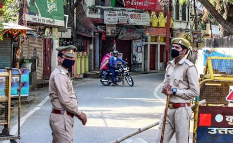 जिन 2 दुकानों के खुलने का कुछ लोग सबसे ज्यादा कर रहे थे इंतजार, वो अभी ...