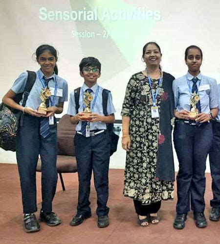 JHS team is the Inter-School Hindi Diwas Competition winners