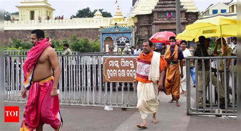 Odisha: Servitors to wear traditional attire for darshan in Puri ...