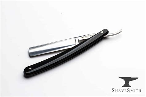 Dovo Straight Razor Kit - ShaveSmith