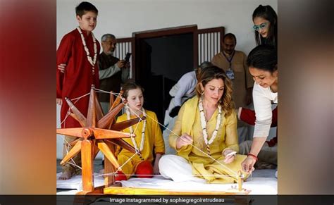 भारतीय रंग में रंगे जस्टिन ट्रूडो, यूं अपने कपड़ों से की दिल जीतने की ...