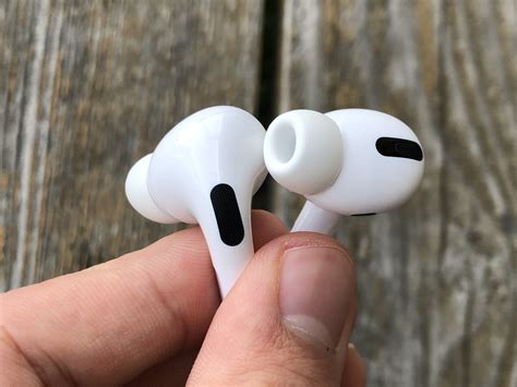 AirPods Pro vs. AirPods 2: Which wireless earbuds should you buy ...