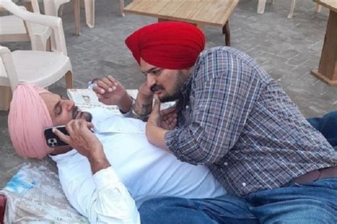 आखिर क्यों अस्पताल में Admit हैं सिद्धू मूसेवाला के पिता, जानें वजह ...