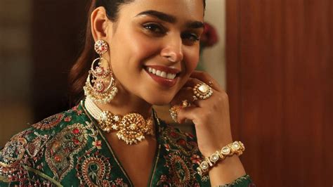 Earrings for Women – Complete Guide to Styles & Trends – indinoor