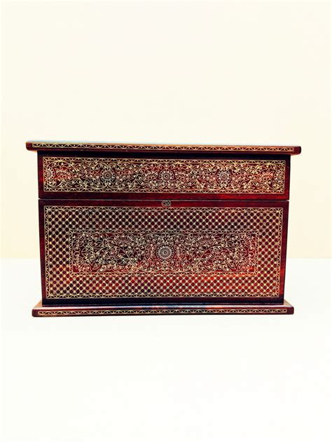 Authentic Tarkashi Craft
