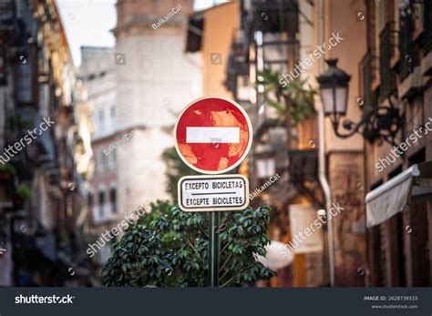 35 Bilingual Spanish Law Royalty-Free Images, Stock Photos & Pictures ...