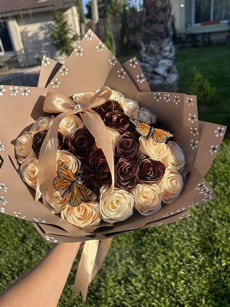 Barro Bouquet, Eternal Rose Bouquet, Ramo Buchón Eterno - Etsy | Ribbon ...