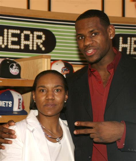 NBA Star LeBron James Was a 'Nomad' until He Was 9 and One Person ...