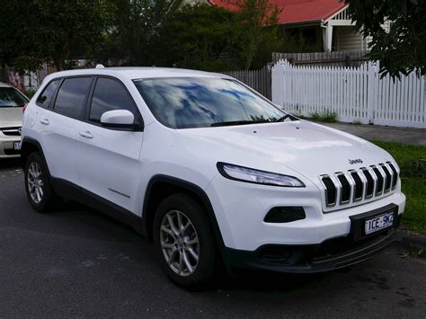 2014 Jeep Cherokee Latitude - 4dr SUV 2.4L 4x4 auto