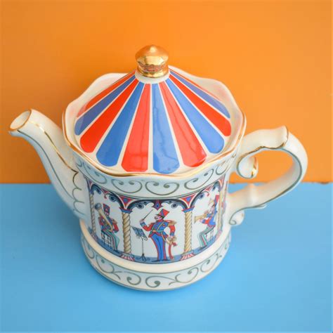 Vintage 1990s Sadler Teapot - Bandstand - Pineapple Retro