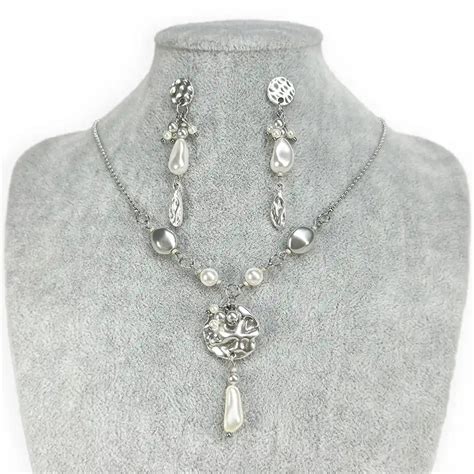 Crystal Beading Tutorials 的图像结果