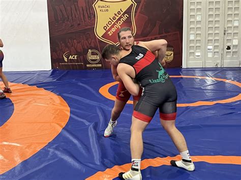 Novosti.rs | Galerija | KAKO SE KALI ZLATO: Najbolji srpski rvači u ...