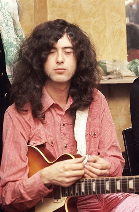 Jimmy Page photographed by Chris Walter backstage at the Lyceum in ...