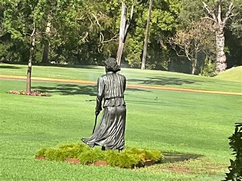 FANNY BALBUK YOOREEL STATUE (2026) All You Need to Know BEFORE You Go ...